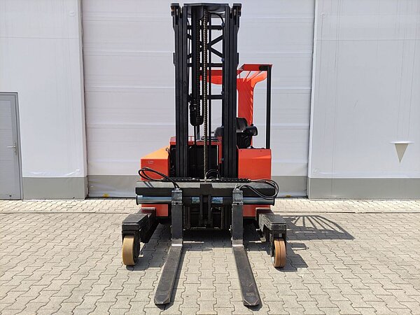  - Toyota Elektro Vierwege Schubmaststapler FRE270 (Vulkollan NEU) Triplex