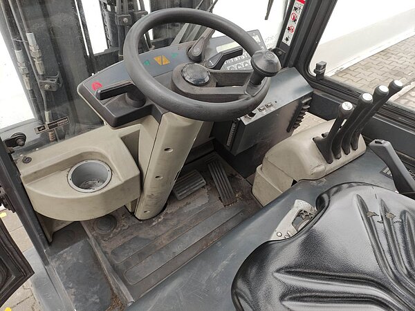  - Still Elektro Elektro 4 Rad-Stapler R60-30 Triplex