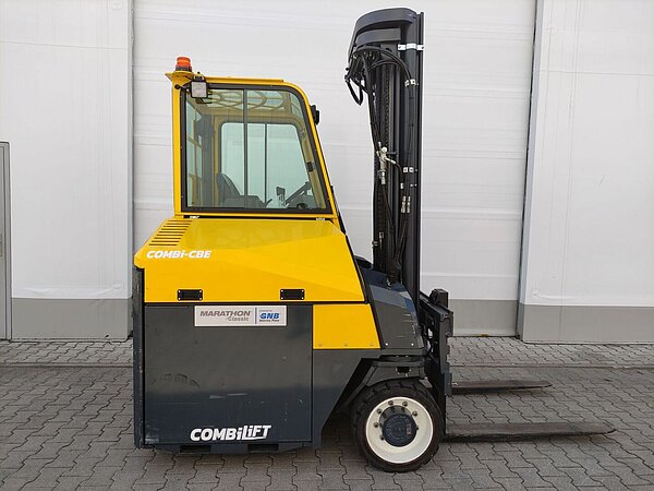 Combilift Elektro Vierwege Frontstapler CBE4000 Triplex - Combilift Elektro Vierwege Frontstapler CBE4000 Triplex