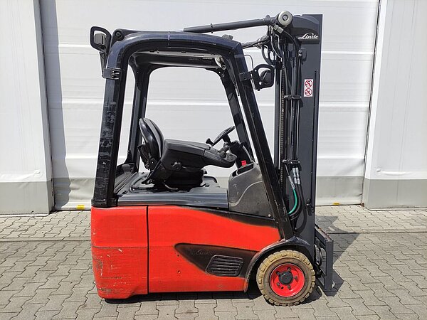 Linde Elektro Elektro 3 Rad-Stapler E15-02 / 386 EVO Standard - Linde Elektro Elektro 3 Rad-Stapler E15-02 / 386 EVO Standard