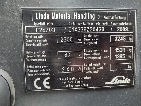  - Linde Elektro Elektro 4 Rad-Stapler E25/03-336 Triplex