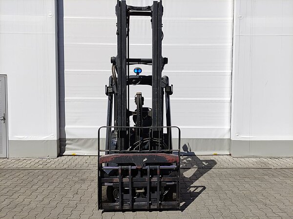 - Linde Elektro Elektro 3 Rad-Stapler E15-02 / 386 Triplex