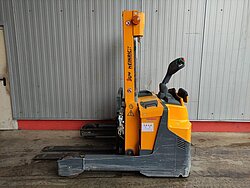  - Jungheinrich Schubmaststapler ERV 308 (Breitspur) Elektro Standard