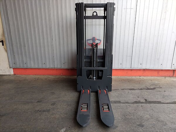 Linde Elektro Hochhubwagen L20i/1173 (Lack neu) Triplex - Linde Elektro Hochhubwagen L20i/1173 (Lack neu) Triplex