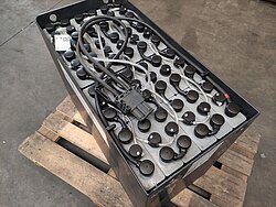  - Antriebsbatterie 48V 3 EPzS 375 
