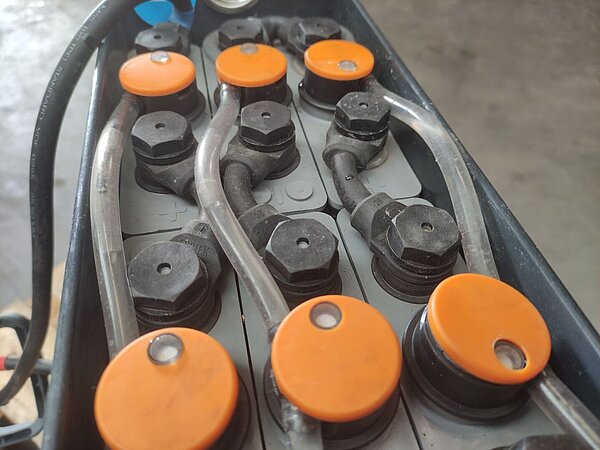 Triathlon Antriebsbatterie 24V 2 PzB 200 - Triathlon Antriebsbatterie 24V 2 PzB 200