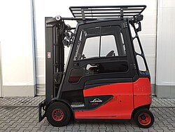  - Linde Elektro 4 Rad-Stapler E25HL-01/600/387 Elektro Triplex