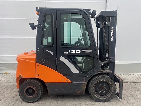 Doosan Diesel Dieselstapler D30 S-7 Triplex - Doosan Diesel Dieselstapler D30 S-7 Triplex