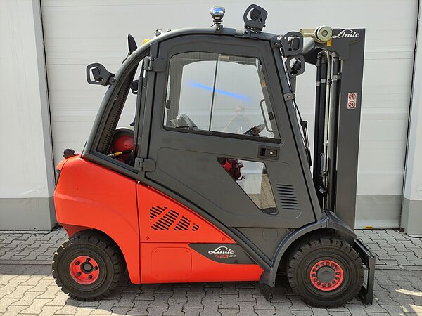 Linde Treibgas Treibgasstapler H25T-02/392 EVO Triplex - Linde Treibgas Treibgasstapler H25T-02/392 EVO Triplex