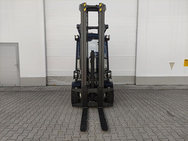 Linde Diesel Elektro 4 Rad-Stapler H35D-01/1202 Triplex - Linde Diesel Elektro 4 Rad-Stapler H35D-01/1202 Triplex