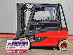  - Linde Elektro 4 Rad-Stapler E50HL-01-388 Elektro Triplex