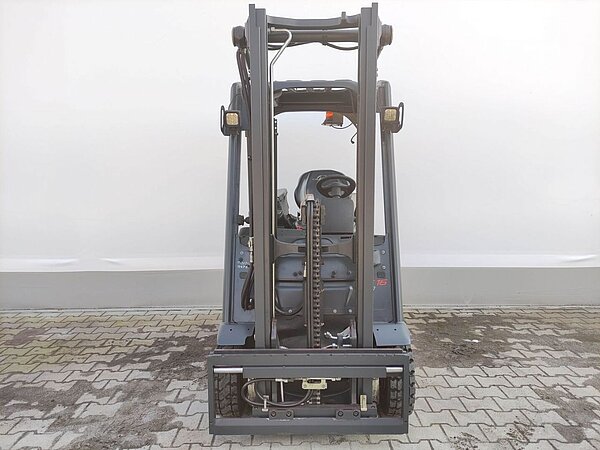 Linde Elektro Elektro 3 Rad-Stapler E16C-02-386 EVO (KDD, LACK und SE NEU) Duplex - Linde Elektro Elektro 3 Rad-Stapler E16C-02-386 EVO (KDD, LACK und SE NEU) Duplex