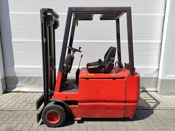 Elektro Elektro 3 Rad-Stapler E18Z Duplex - Linde Elektro Elektro 3 Rad-Stapler E18Z Duplex