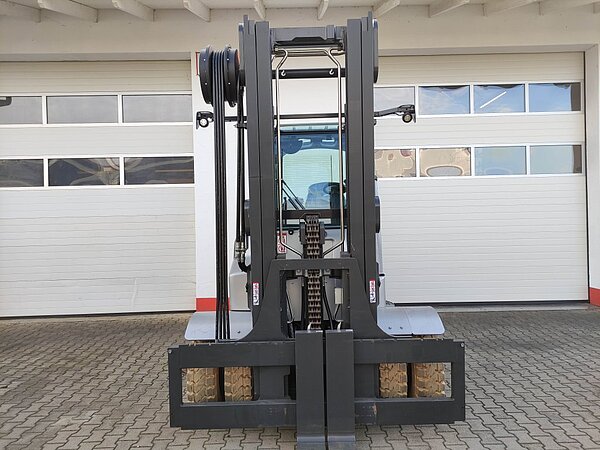 - Still Elektro Elektro 4 Rad-Stapler RX60-80/900 Triplex