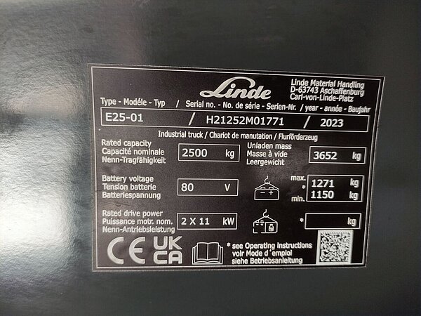  - Linde Elektro Elektro 4 Rad-Stapler E25-01/1252 Triplex