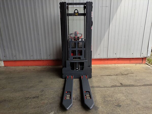 Linde Elektro Hochhubwagen L16i-1173 Triplex - Linde Elektro Hochhubwagen L16i-1173 Triplex