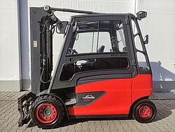  - Linde Elektro 4 Rad-Stapler E50HL-01/388 Elektro Triplex