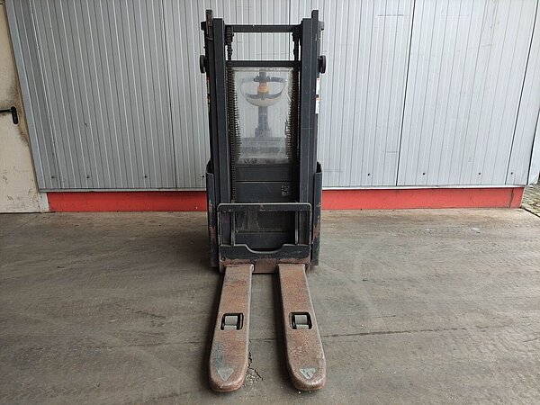 Crown Elektro Hochhubwagen ET4000 1.2TL (Doppelstock) Standard - Crown Elektro Hochhubwagen ET4000 1.2TL (Doppelstock) Standard