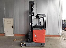  - Linde Schubmaststapler R12B-01 Elektro Triplex