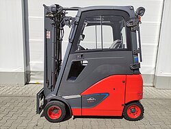  - Linde Elektro 4 Rad-Stapler E18PH-02/386 EVO Elektro Triplex