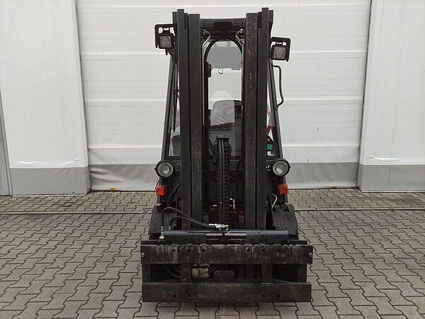  - Linde Elektro Elektro 4 Rad-Stapler E25/03-336 Triplex