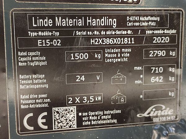  - Linde Elektro Elektro 3 Rad-Stapler E15-02 / 386 Triplex