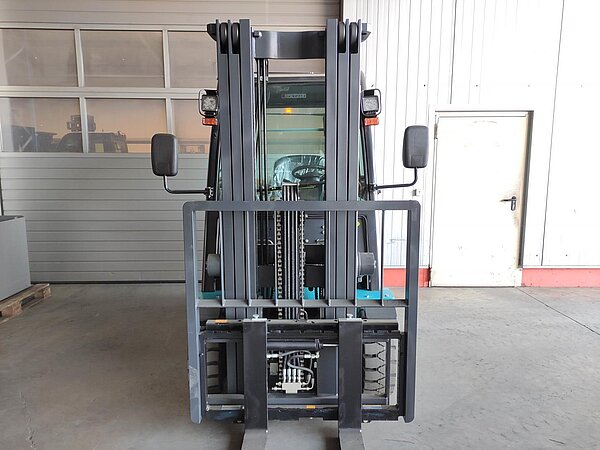 Baoli Elektro Elektro 4 Rad-Stapler KBE30 Triplex - Baoli Elektro Elektro 4 Rad-Stapler KBE30 Triplex