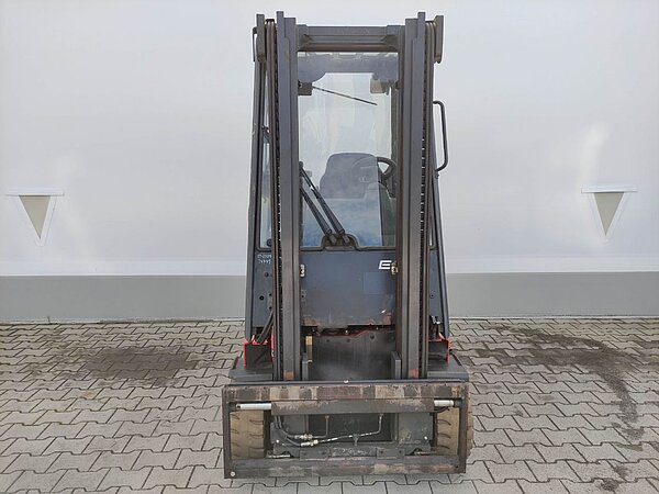  - Linde Elektro Elektro 4 Rad-Stapler E20-335 Standard
