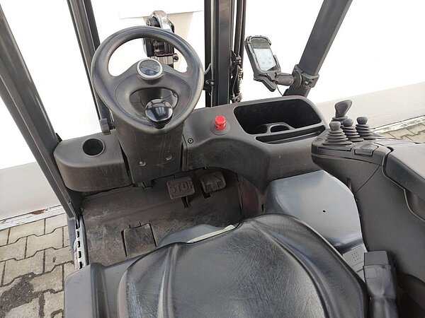Linde Elektro Elektro 3 Rad-Stapler E16C-02-386 EVO (KDD, LACK und SE NEU) Duplex - Linde Elektro Elektro 3 Rad-Stapler E16C-02-386 EVO (KDD, LACK und SE NEU) Duplex
