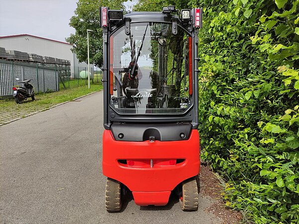  - Linde Elektro Elektro 4 Rad-Stapler E20PH-02-386-EVO Duplex