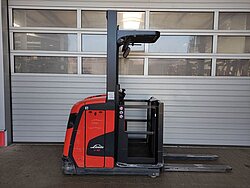  - Linde Hochhubkommissionierer V10-02 Elektro Standard
