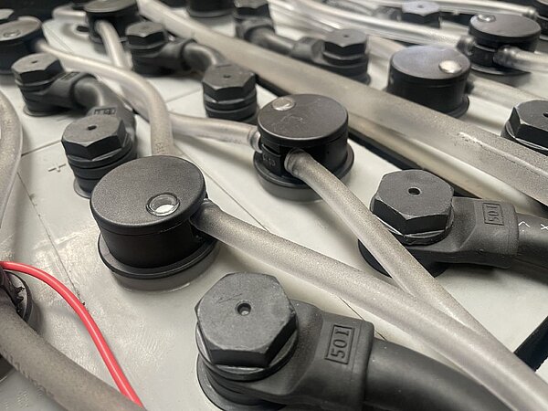  - Triathlon Antriebsbatterie 48V 3TPzS 375 