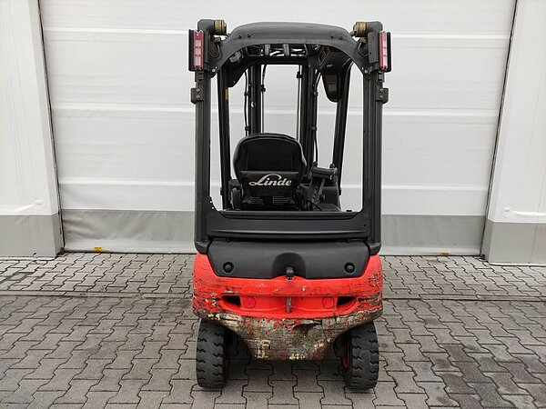  - Linde Elektro Elektro 4 Rad-Stapler E16P-01-386 Standard