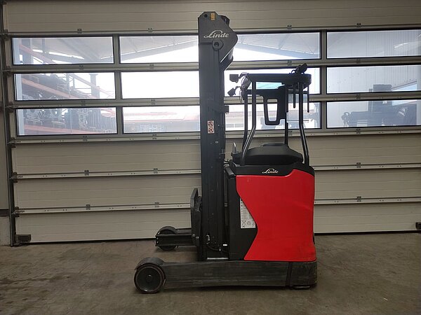 Elektro Schubmaststapler R16-01/1120 Triplex - Linde Elektro Schubmaststapler R16-01/1120 Triplex