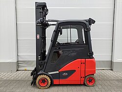 - Linde Elektro 4 Rad-Stapler E20PH-02/386 Elektro Triplex