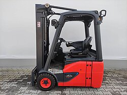  - Linde Elektro 3 Rad-Stapler E16C-02-386 EVO (KDD, LACK und SE NEU) Elektro Duplex