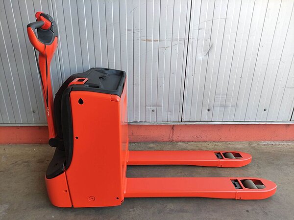 Linde Elektro Niederhubwagen T18-1152 / Neu lackiert - Linde Elektro Niederhubwagen T18-1152 / Neu lackiert