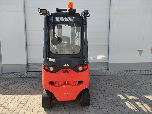 Linde Elektro Elektro 4 Rad-Stapler E30HL-01/600-387 Standard - Linde Elektro Elektro 4 Rad-Stapler E30HL-01/600-387 Standard