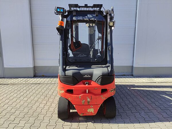  - Linde Elektro Elektro 4 Rad-Stapler E25-01/387 Triplex